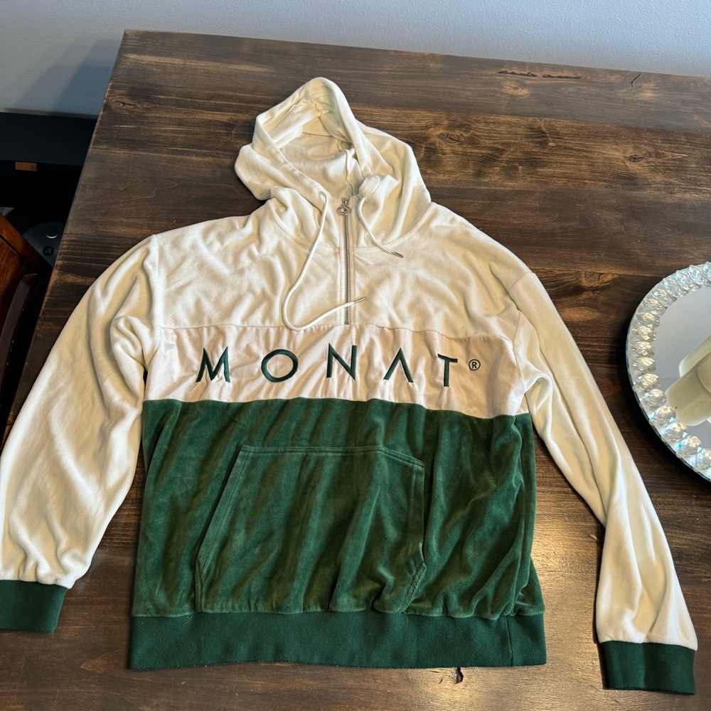 Monat Tracksuit